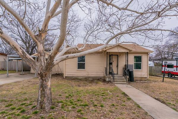 4208 Joy Lee Street, Haltom City, TX 76117