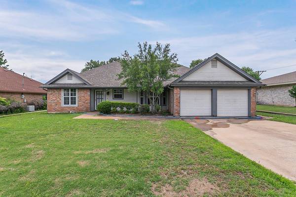 7804 Redwood Court, North Richland Hills, TX 76182