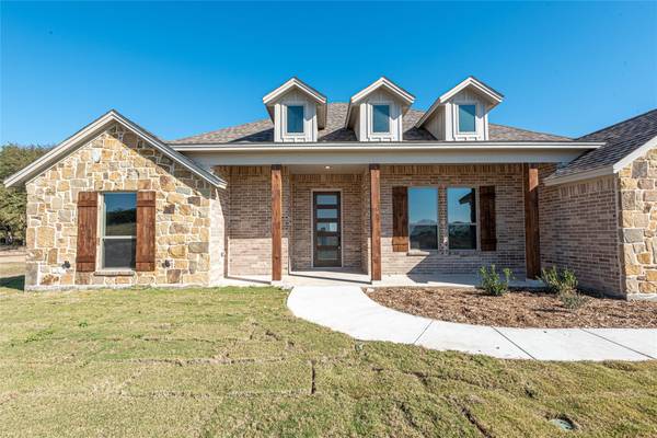 8681 Sari Strong Drive, Brock, TX 76087