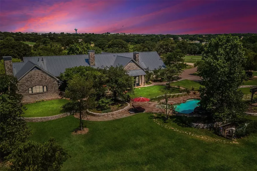 6083 Northview Court, Aubrey, TX 76227