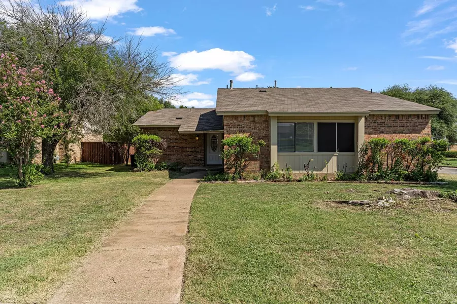 7418 Boisenberry Lane, Dallas, TX 75249