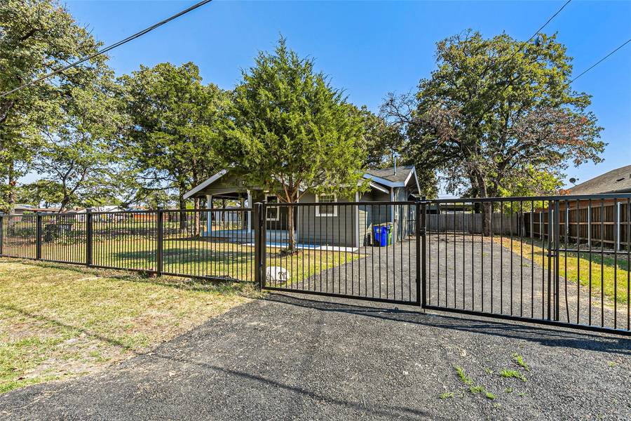 2912 Wilhoit Street, Balch Springs, TX 75180