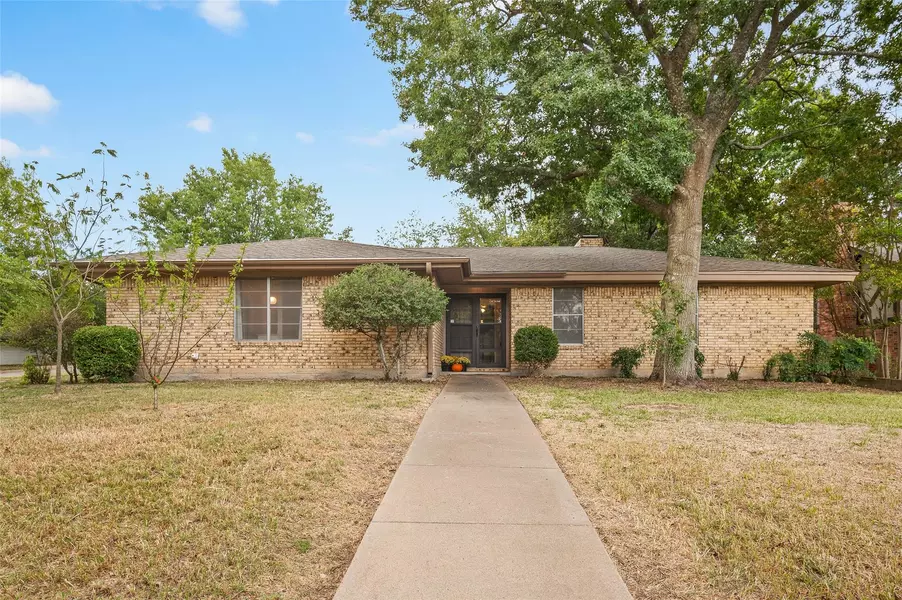 606 Southland Drive, Weatherford, TX 76086