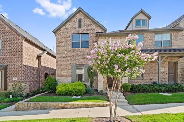 1327 Casselberry Drive, Flower Mound, TX 75028