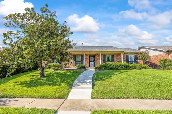 4717 Crawford Drive, The Colony, TX 75056