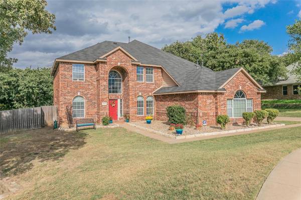 1412 Hummingbird Court, Crowley, TX 76036