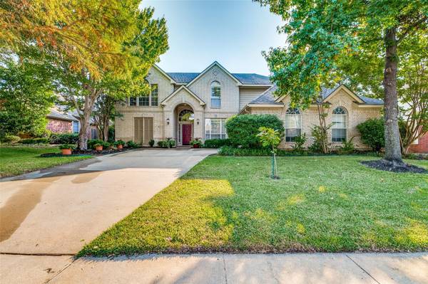 8436 Parkdale Drive, North Richland Hills, TX 76182