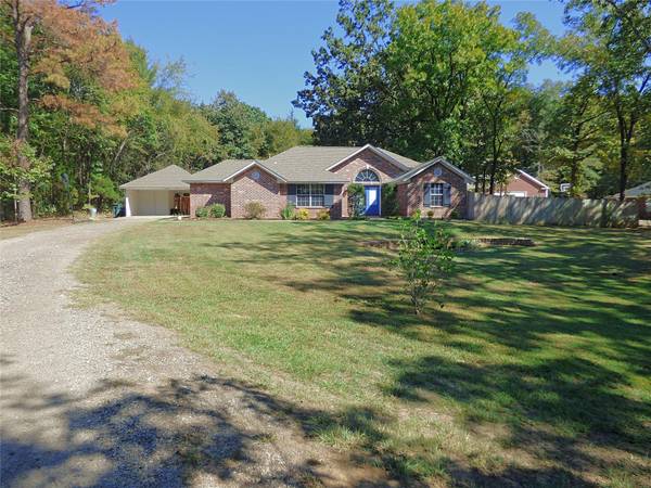 520 County Road 4222, Mount Pleasant, TX 75455