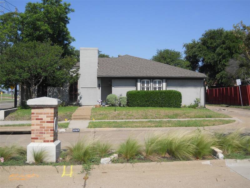 1240 Richland Oaks Drive, Richardson, TX 75081