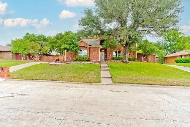 2006 Libby Lane, Grand Prairie, TX 75050