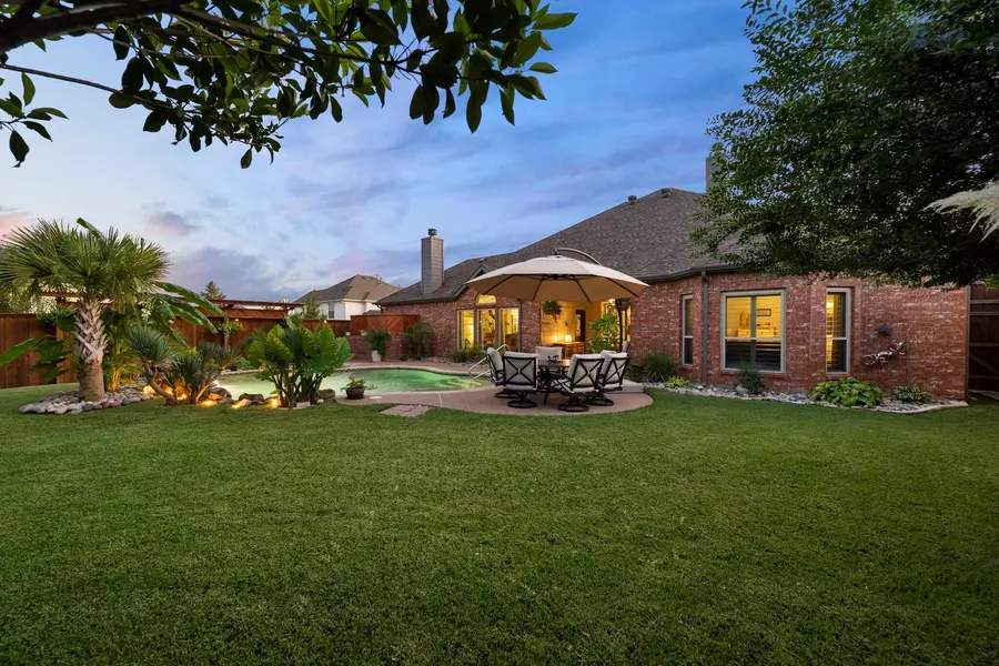 2810 Saint Maria Drive, Mansfield, TX 76063