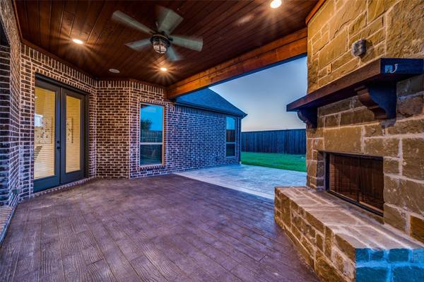 1261 Saint Peter Lane, Prosper, TX 75078