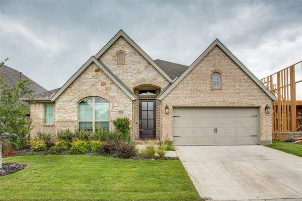 329 Oak Hollow Way, Little Elm, TX 75068