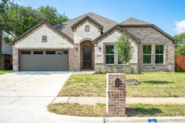 2323 Catalo Lane, Arlington, TX 76010