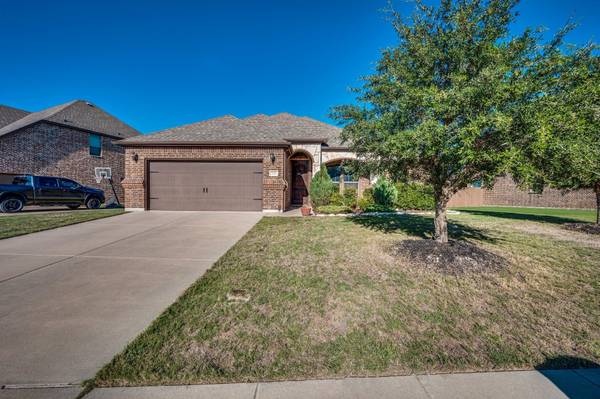 3210 Meadow Ridge Drive, Midlothian, TX 76065