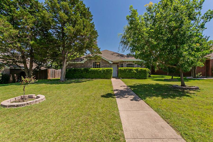 1902 Arapaho Trail, Mesquite, TX 75149