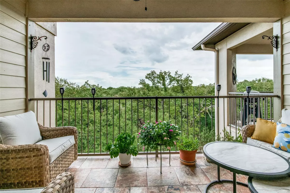 Lake Dallas, TX 75065,500 Waters Edge Drive #135