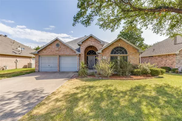 506 Bowie Street, Forney, TX 75126