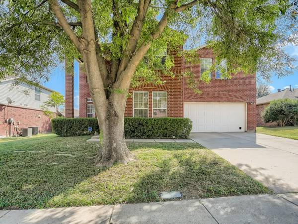 918 Carthage Way, Arlington, TX 76017