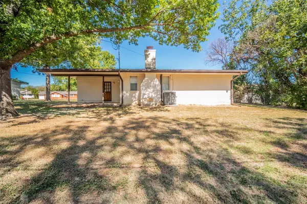 Benbrook, TX 76116,8025 Pinewood Drive