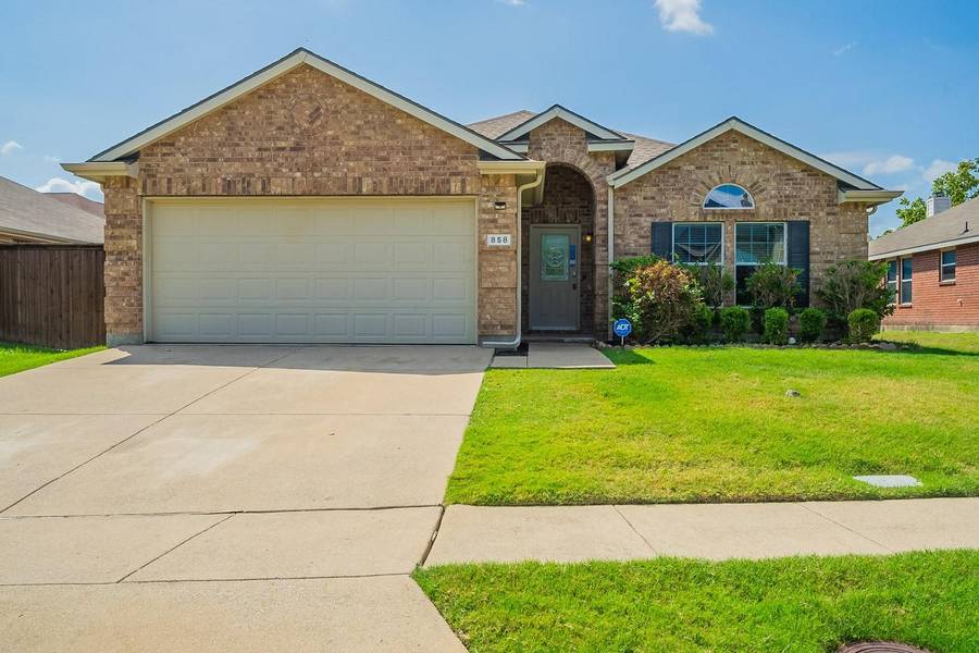 858 Fannin Drive, Lavon, TX 75166