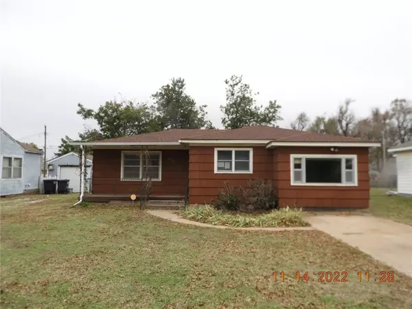 2213 E Oak Avenue, Enid, OK 73701