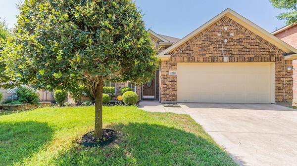 1220 Whitecreek Drive, Glenn Heights, TX 75154