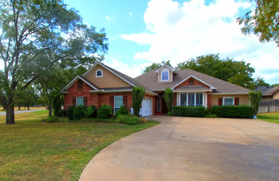 8908 Pleasant Hill Drive, Granbury, TX 76049