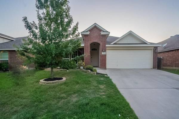 12136 Bellegrove Road, Burleson, TX 76028