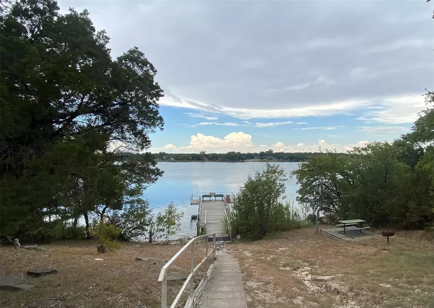 5545 Mesa Loop, Granbury, TX 76048