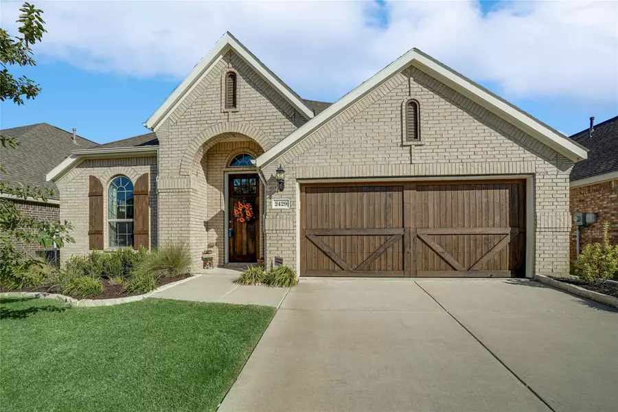 2429 Valley Lane, Carrollton, TX 75010