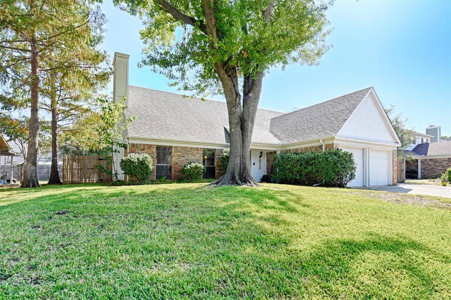 3720 Windsong Lane, Bedford, TX 76021