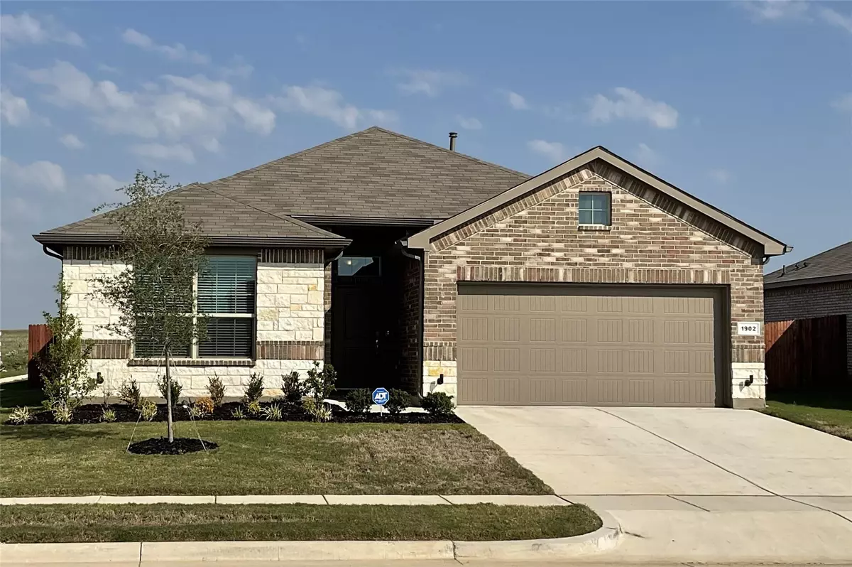 Cleburne, TX 76033,1902 Albany Lane