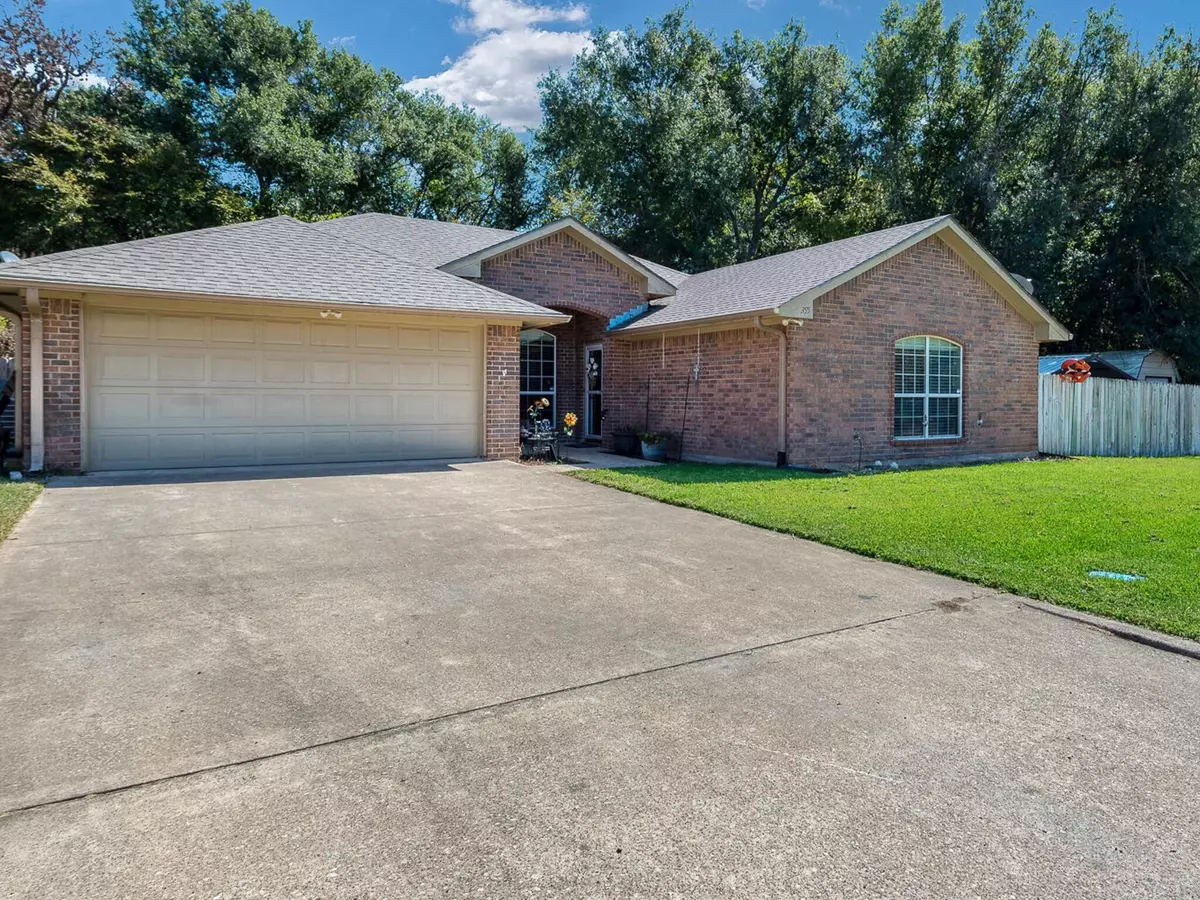 Canton, TX 75103,355 River Oaks Lane