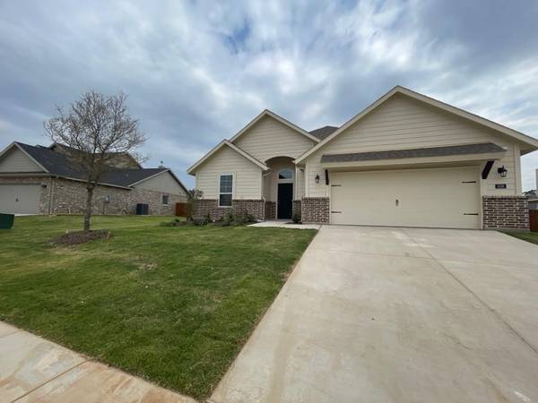 836 Porcupine Drive, Springtown, TX 76082