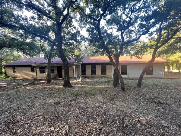 2914 Eggleston Road, Crowley, TX 76036