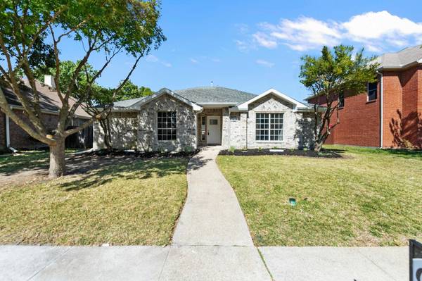 7413 Centenary Drive, Rowlett, TX 75089