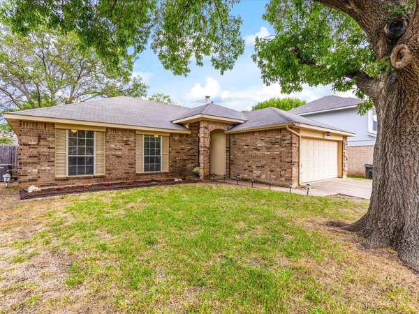 8332 Ohara Lane, Fort Worth, TX 76123