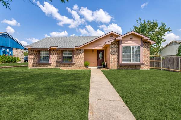 1221 High Valley Drive, Garland, TX 75041