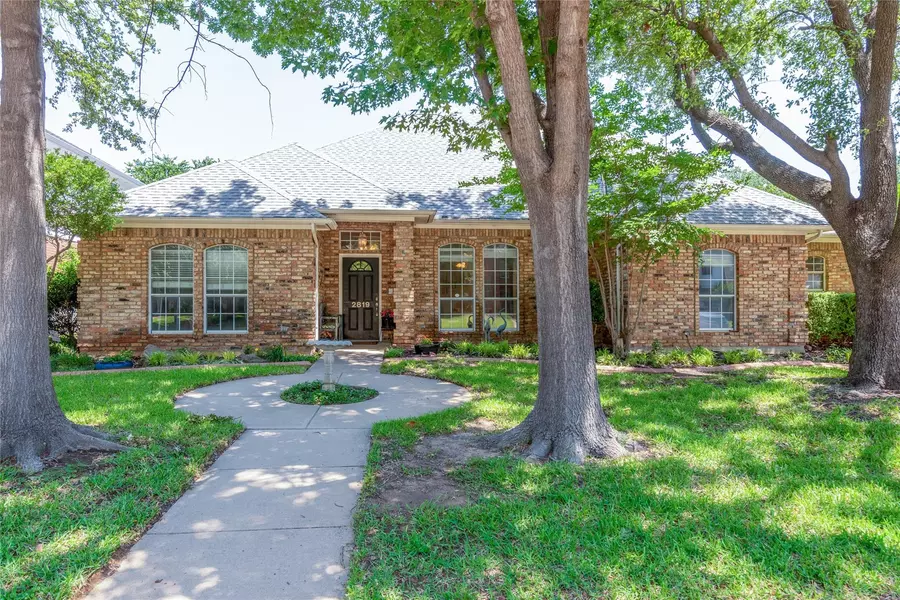 2819 Southshore Drive, Grapevine, TX 76051