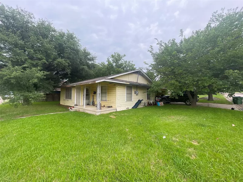 600 N Jordan Street, Whitesboro, TX 76273