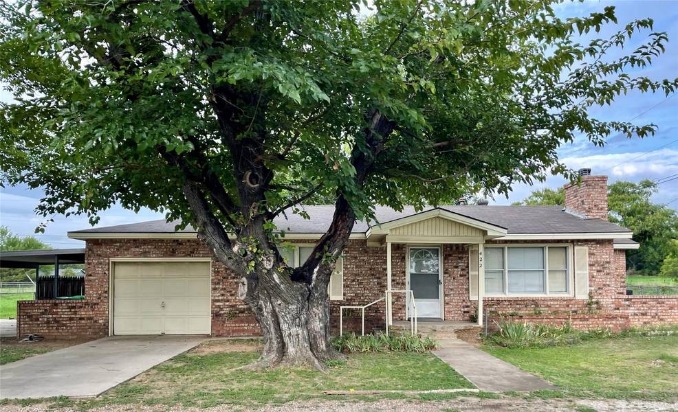 422 S Hitt Street, Boyd, TX 76023