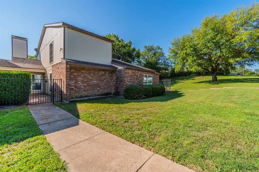 8829 N Normandale Street, Fort Worth, TX 76116