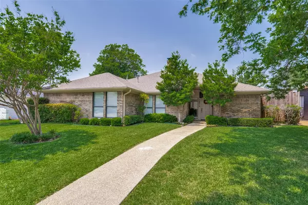 15519 Trails End Drive, Dallas, TX 75248