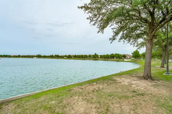 6423 Malaga,  Irving,  TX 75039