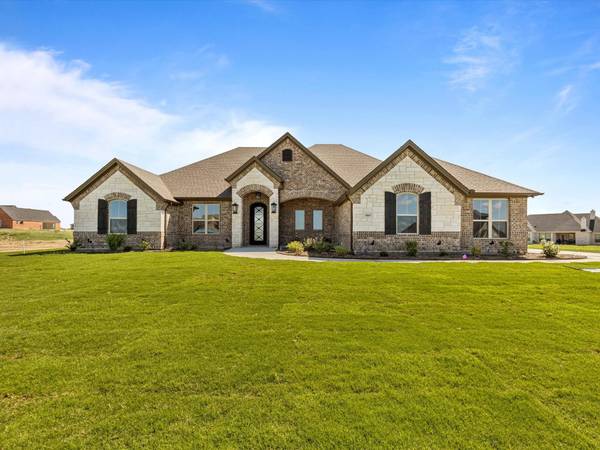 1067 Elevation Trail, Weatherford, TX 76087