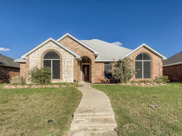 703 Flagstone Way, Wylie, TX 75098