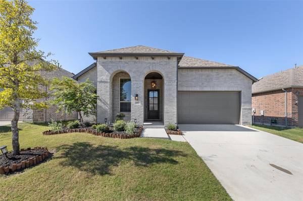 1537 Wyler Drive, Forney, TX 75126