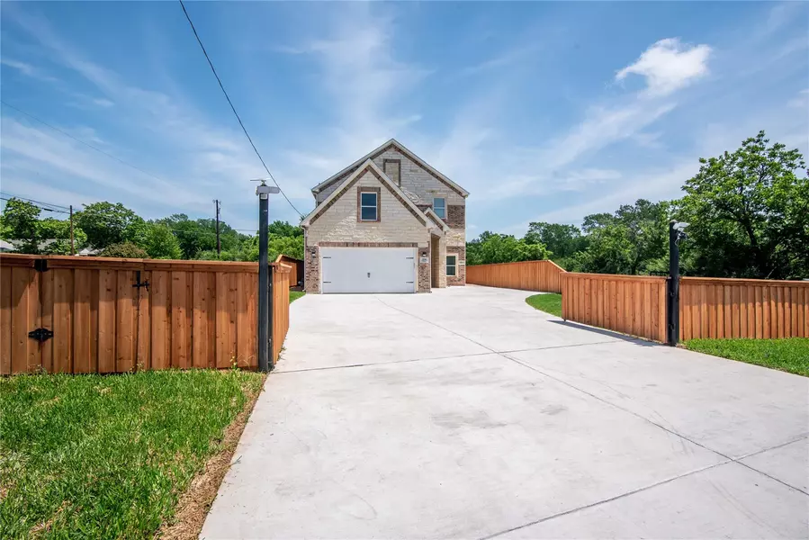 3506 S Ledbetter Drive, Dallas, TX 75236