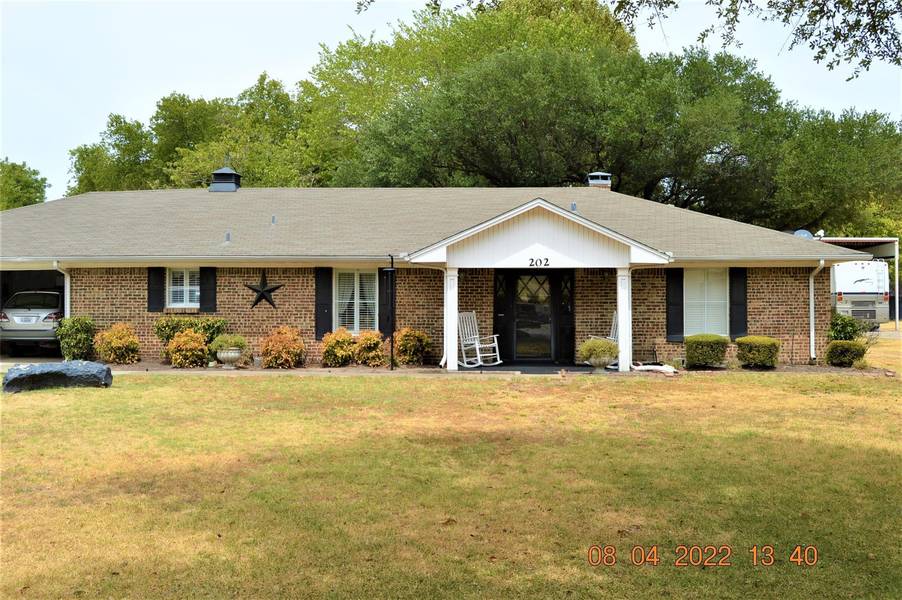 202 Rash Lane, Terrell, TX 75160